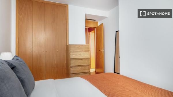 Apartamento de 2 dormitorios en alquiler en Chamartín, Madrid