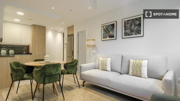 Apartamento de 2 dormitorios en alquiler en Hortaleza, Madrid