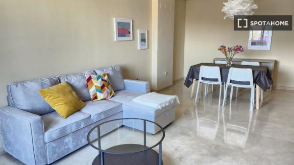 Piso de 4 habitaciones en alquiler en Campanar, Valencia