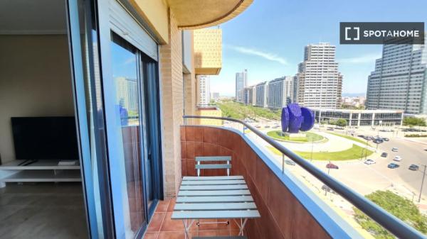 Piso de 4 habitaciones en alquiler en Campanar, Valencia