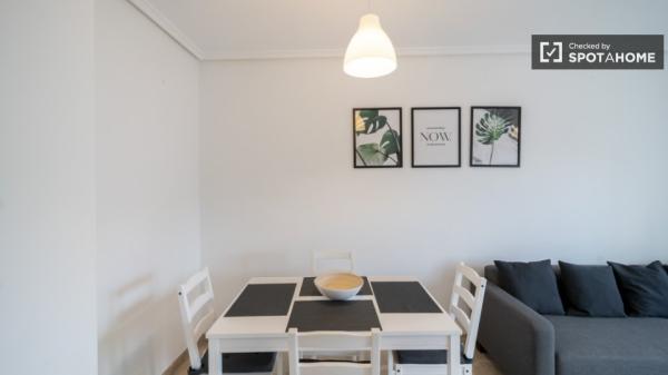 Apartamento de 2 dormitorios en alquiler en Campanar, Valencia