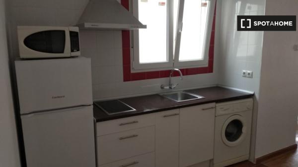 Apartamento de 2 dormitorios en alquiler en L'Olivereta, Valencia