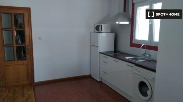 Apartamento de 2 dormitorios en alquiler en L'Olivereta, Valencia