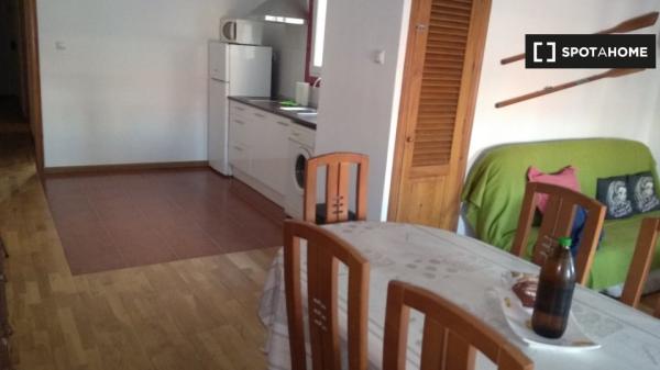 Apartamento de 2 dormitorios en alquiler en L'Olivereta, Valencia