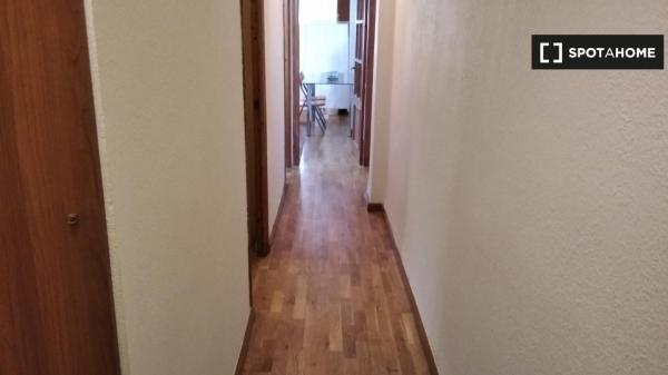 Apartamento de 2 dormitorios en alquiler en L'Olivereta, Valencia