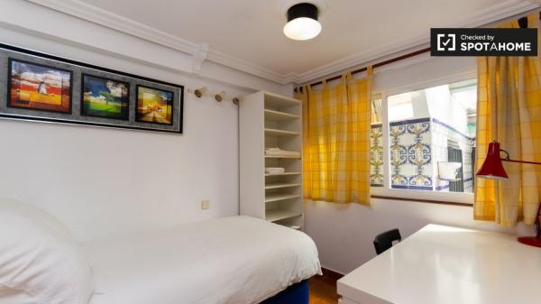 Zimmer zu vermieten in 2-Zimmer-Haus in Puente de Vallecas