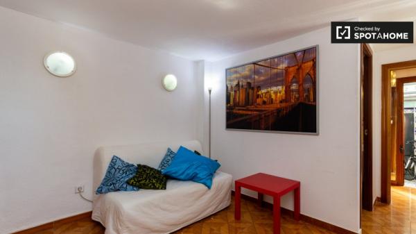 Zimmer zu vermieten in 2-Zimmer-Haus in Puente de Vallecas