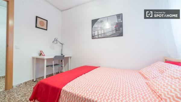 Begrüßungszimmer in einer Wohngemeinschaft in Jesus, Valencia