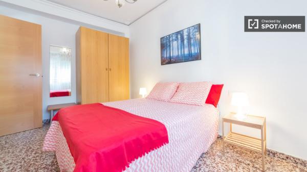 Begrüßungszimmer in einer Wohngemeinschaft in Jesus, Valencia