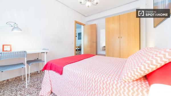 Begrüßungszimmer in einer Wohngemeinschaft in Jesus, Valencia