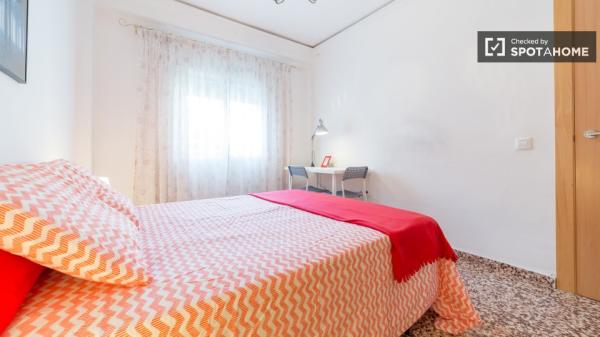 Begrüßungszimmer in einer Wohngemeinschaft in Jesus, Valencia