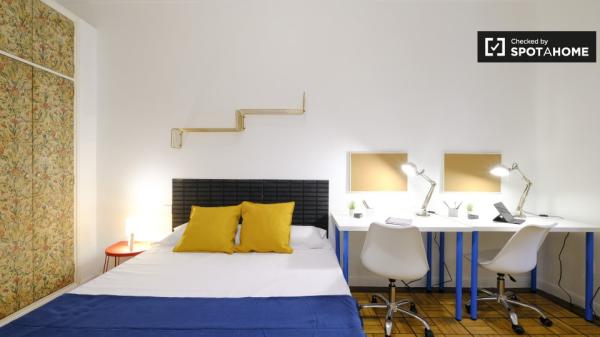 Acogedora habitación en apartamento de 7 dormitorios en Argüelles, Madrid