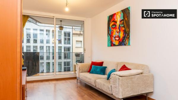 Se alquila habitación doble, apartamento de 4 dormitorios, Gràcia, Barcelona