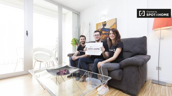 Luminoso apartamento de 2 dormitorios en alquiler en Centro, Madrid