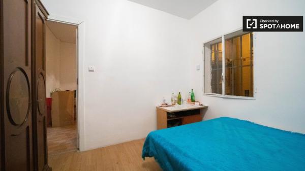 Quarto para alugar em apartamento de 2 quartos em Alcala de Henares