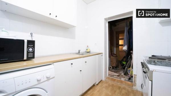 Quarto para alugar em apartamento de 2 quartos em Alcala de Henares