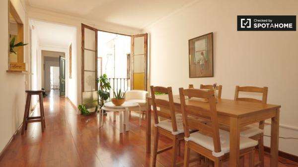 Se alquila habitación, apartamento de 4 dormitorios, L'Esquerra de l'Eixample