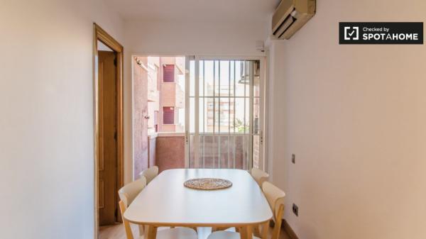 Zimmer zu vermieten, 4-Zimmer-Wohnung Poblats Marítims Valencia