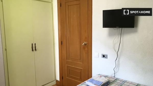 Quarto em apartamento compartilhado em Pamplona