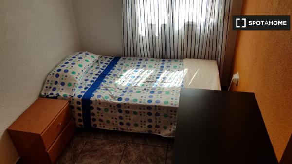 Quarto em apartamento compartilhado em Alcala De Henares