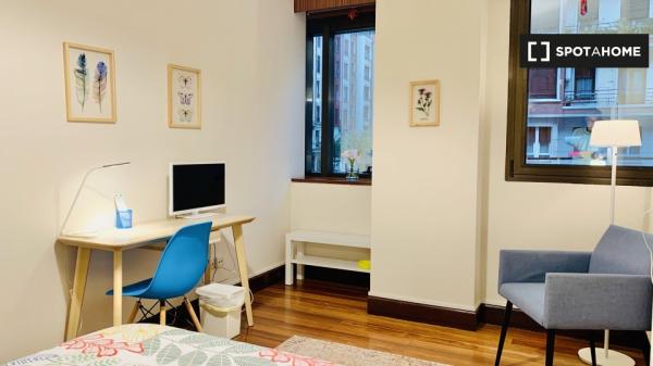 Habitación en piso compartido en Bilbao