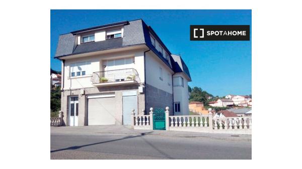 Habitación en piso compartido en Vigo