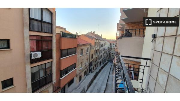 Habitación en piso compartido en Salamanca