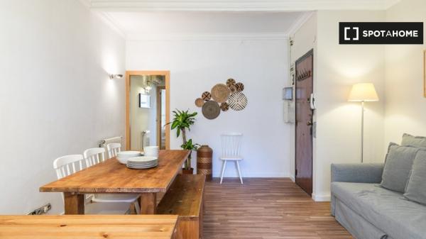 Apartamento entero de 3 habitaciones en Barcelona.