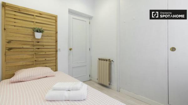 Apartamento de 3 dormitorios en alquiler en Chamartín, Madrid