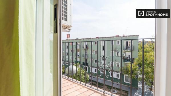 Habitación amueblada en apartamento de 4 dormitorios, L'Olivereta, Valencia