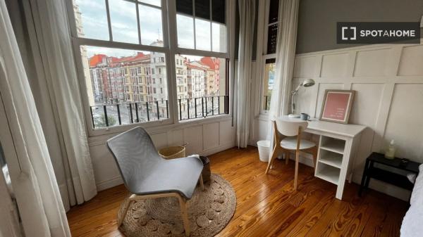 Zimmer zu vermieten in 5-Zimmer-Wohnung in Bilbao