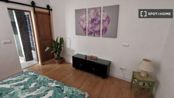 Se alquila habitación en piso compartido en Palma