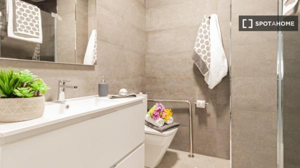 Apartamento completo de 2 dormitorios en Sevilla