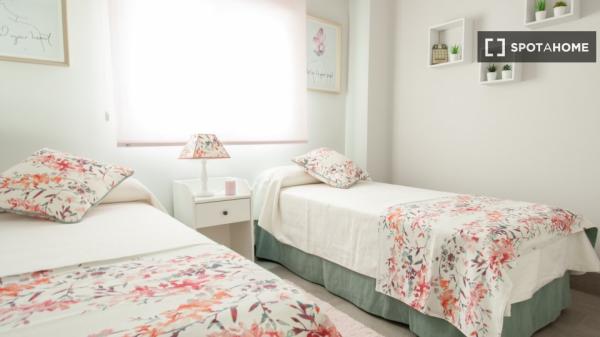 Apartamento completo de 2 dormitorios en Sevilla