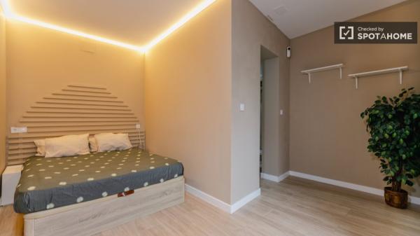 Apartamento tipo estudio en alquiler en Poblados Marítimos, Valencia