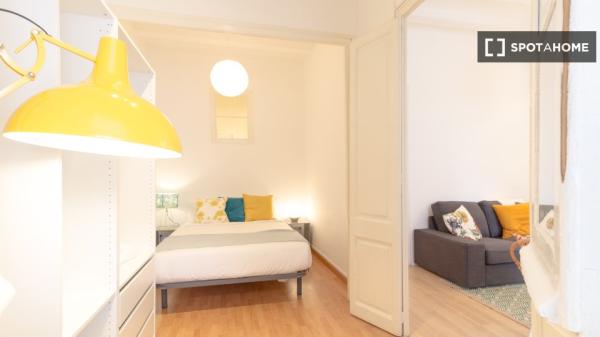 Apartamento entero de 3 habitaciones en Barcelona.