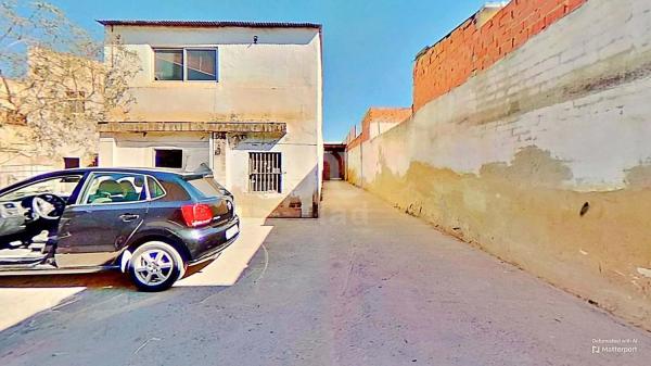 Chalet en calle Riu Turia, 28 -30