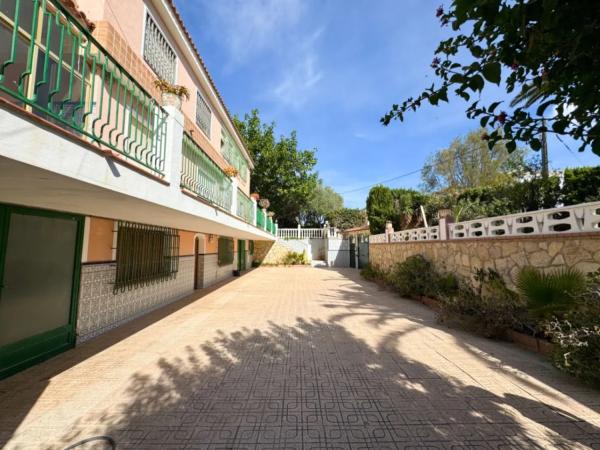 Chalet en barrio Cabo de las Huertas