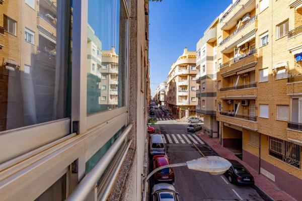 Estudio en Barrio Avenida Habaneras - Curva de Palangre