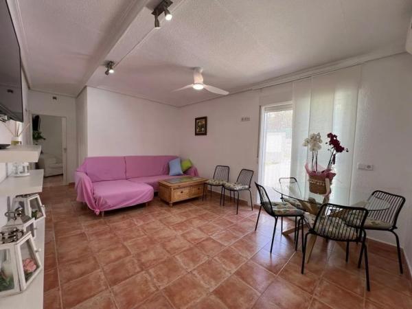 Chalet en calle Campoamor, 17