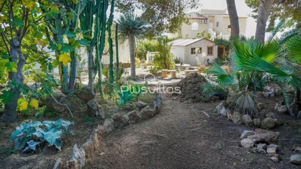 Casa independiente en Urbanización Ortenbach