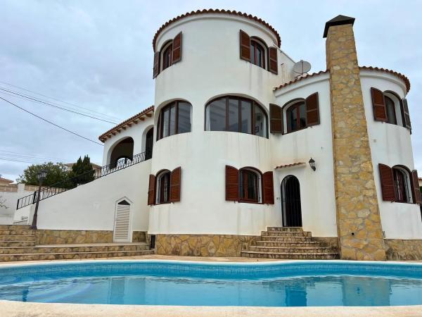 Casa independiente en Urbanización La Vallesa