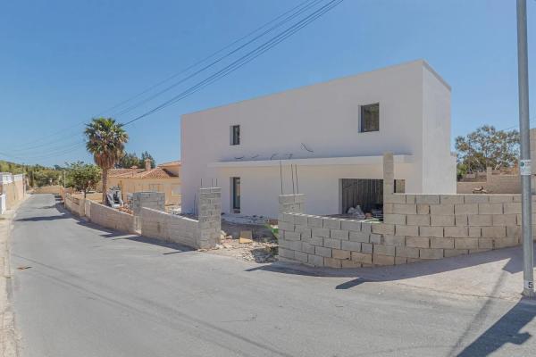 Casa independiente en Urbanización Canuta de Ifach