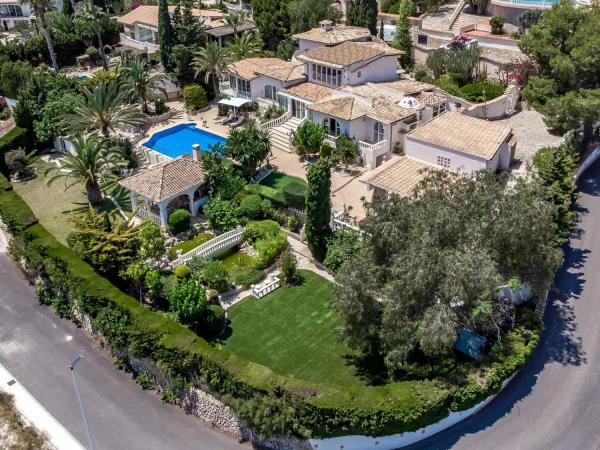 Casa independiente en Urbanización Canuta de Ifach