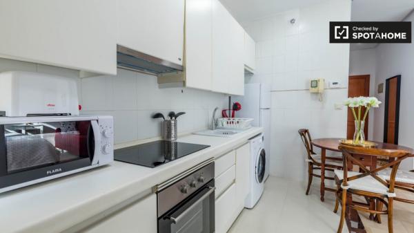 Słoneczny apartament typu studio do wynajęcia w Ciutat Vella, Walencja