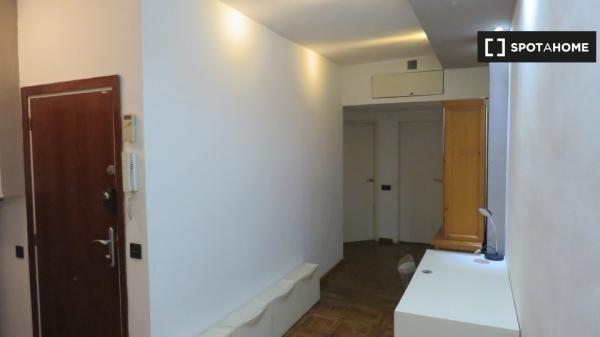 Apartamento entero de 2 dormitorios en Barcelona.