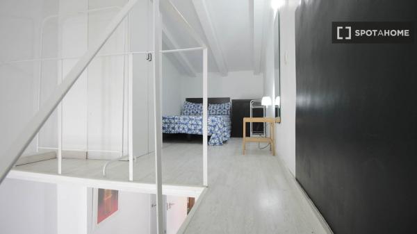 Apartamento en alquiler en Puerta del Ángel, Madrid