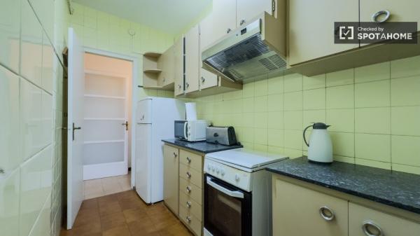 Apartamento de 3 dormitorios en alquiler en Gràcia, Barcelona