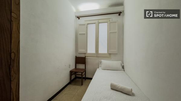 Apartamento de 3 dormitorios en alquiler en Gràcia, Barcelona