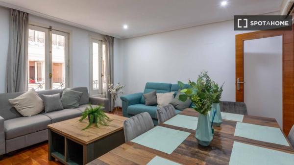 Apartamento de 2 dormitorios en alquiler en Madrid